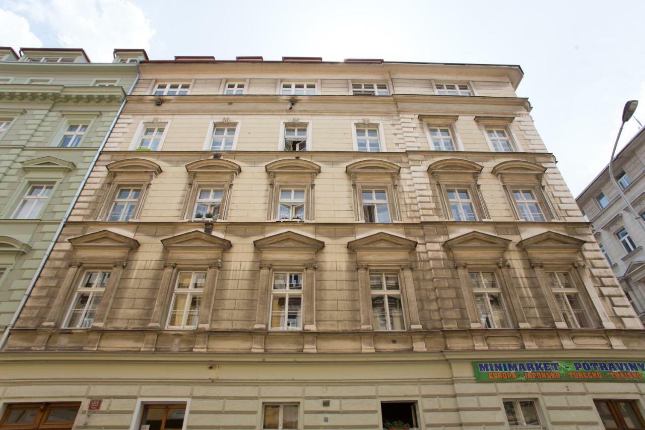 Royal Near River - Nek4th Apartament *