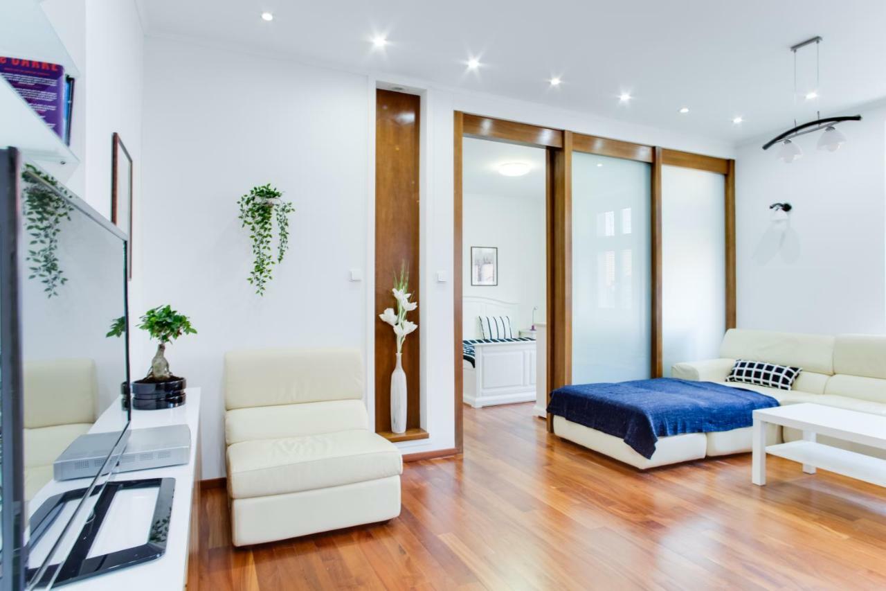 Apartament Royal Near River - Nek4th Praga